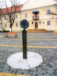 látnivaló címképe