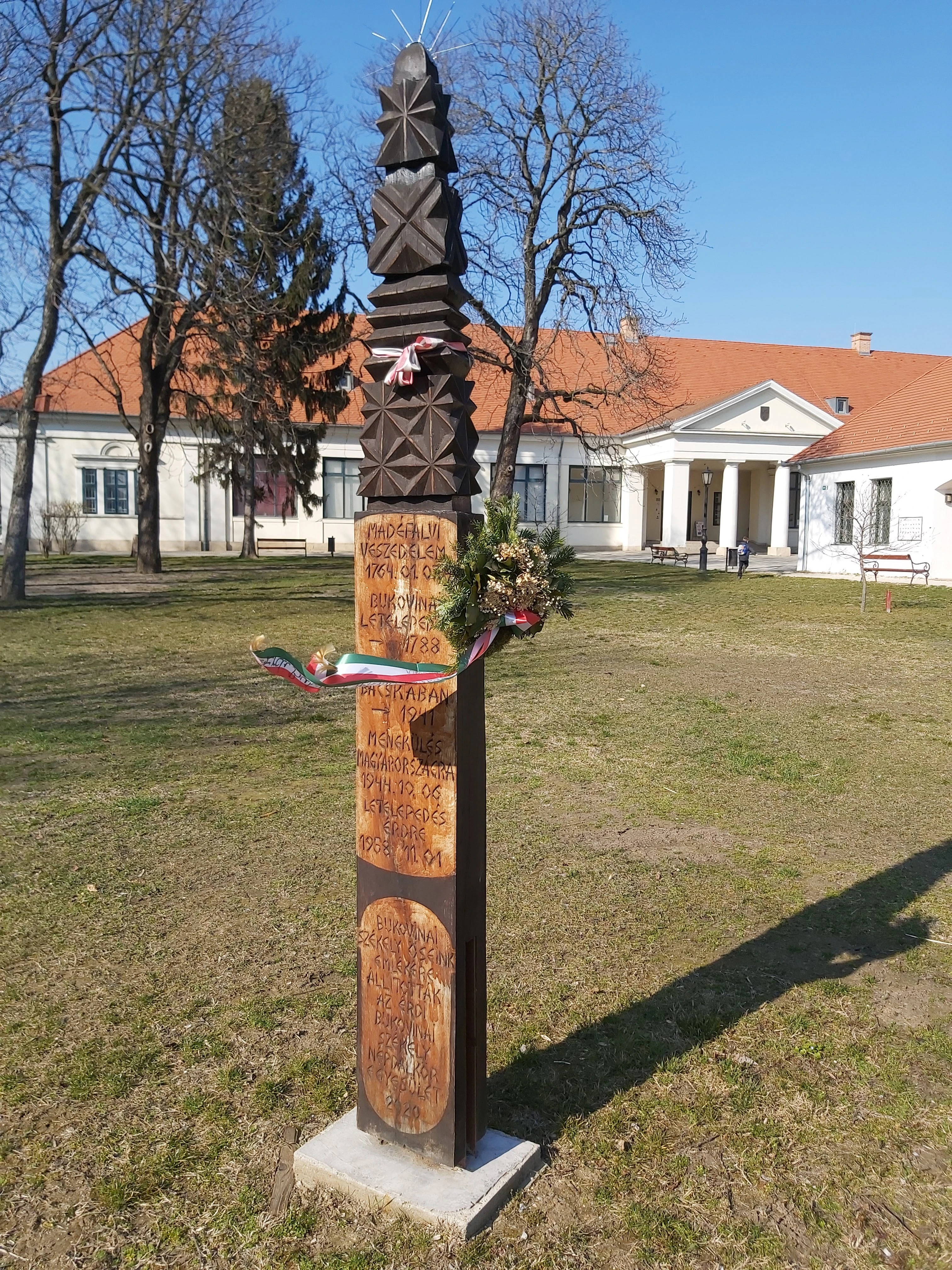 látnivaló címképe
