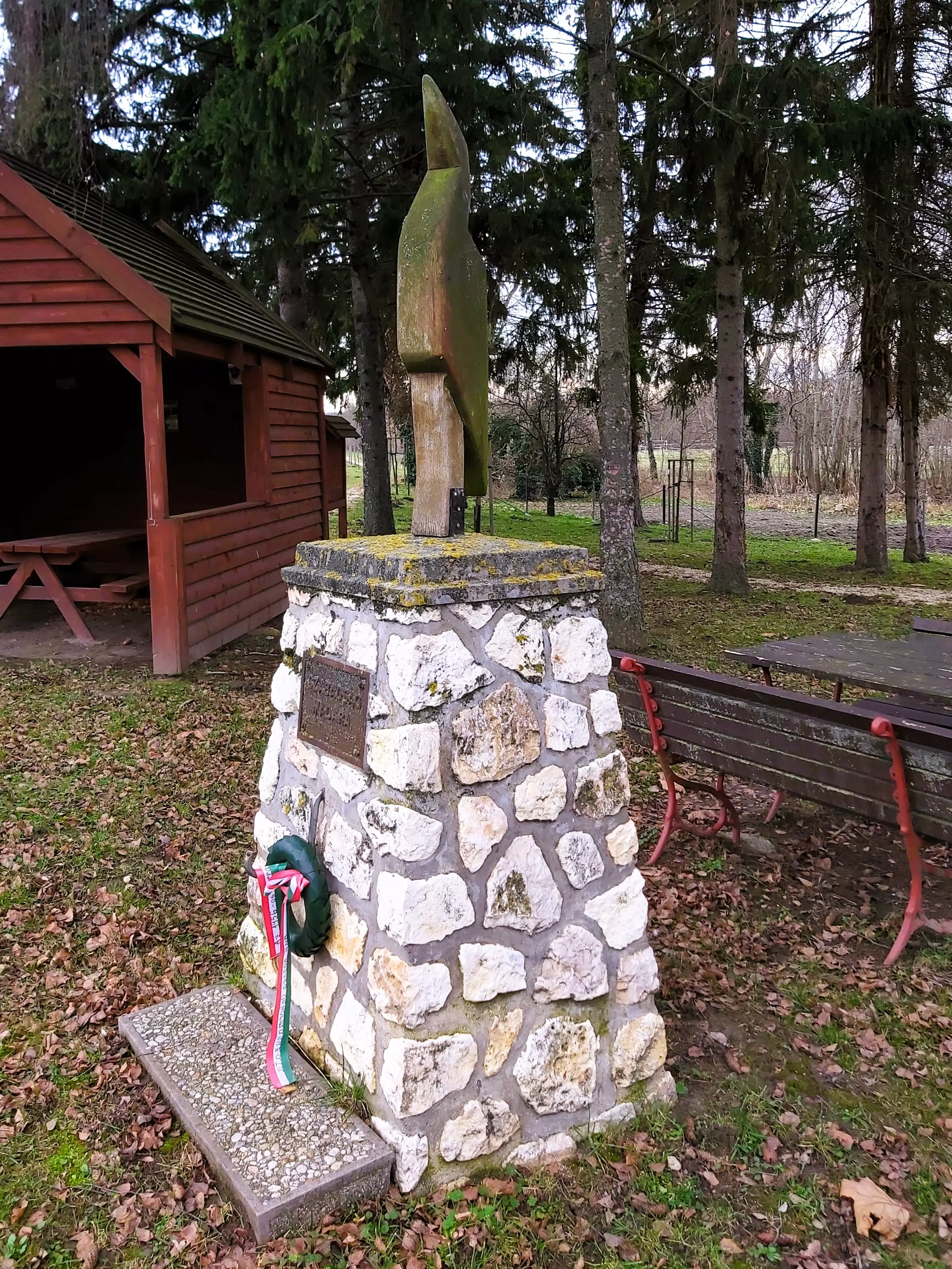 látnivaló címképe