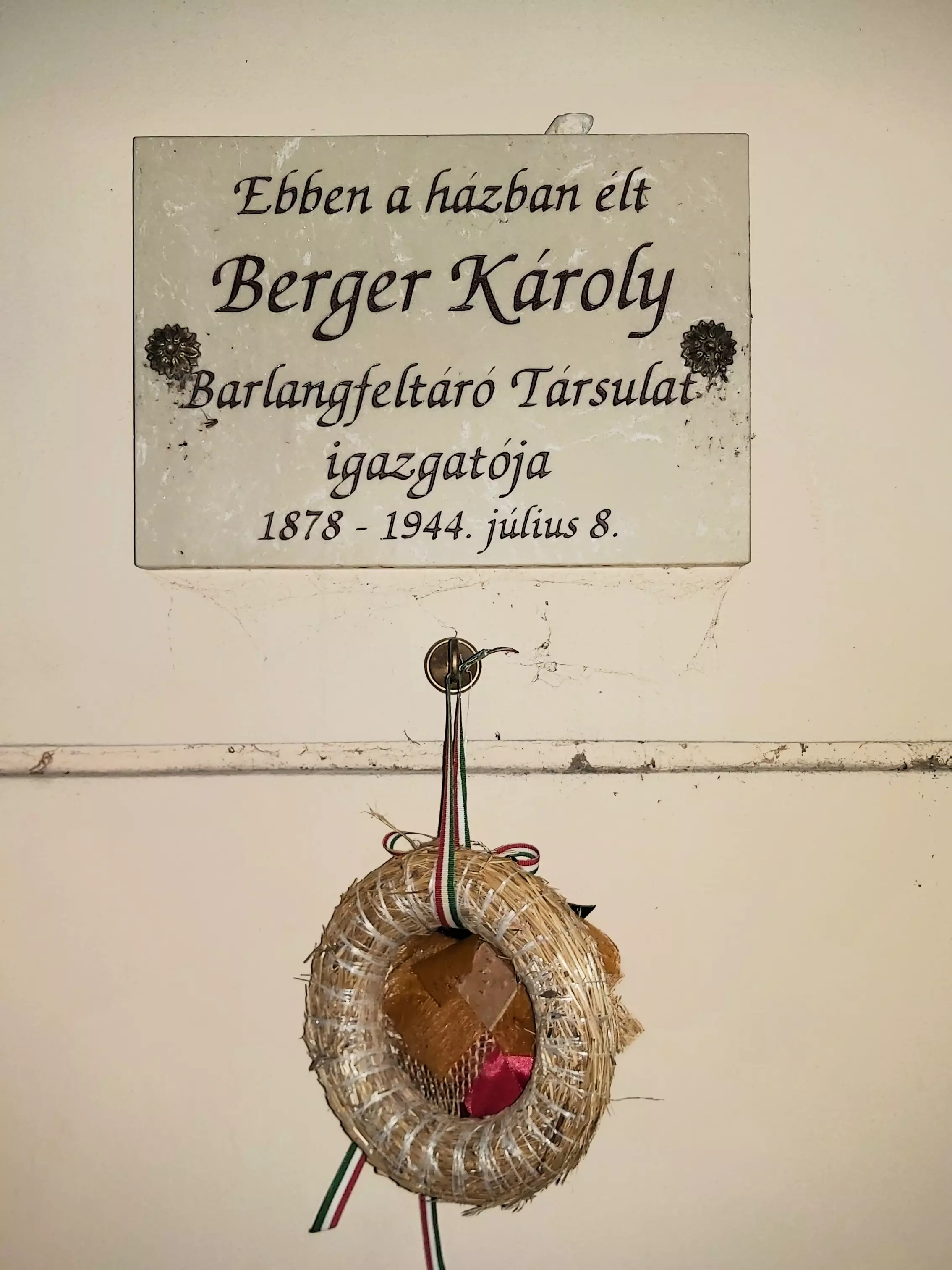látnivaló címképe